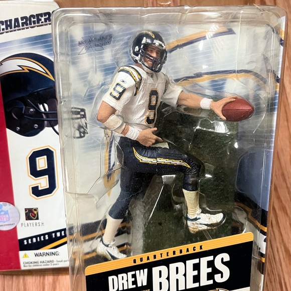 Action figure - Picture 2 of 4